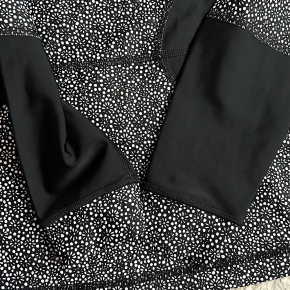 Lululemon Long Sleeve Swim Top - Picture 3 of 9